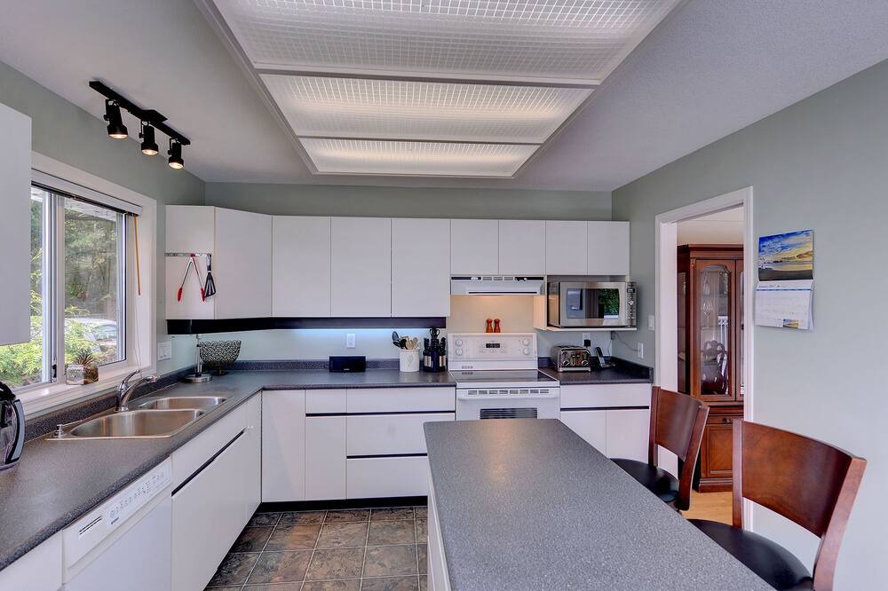 Photo of Kitchen in Regional District of Nanaimo