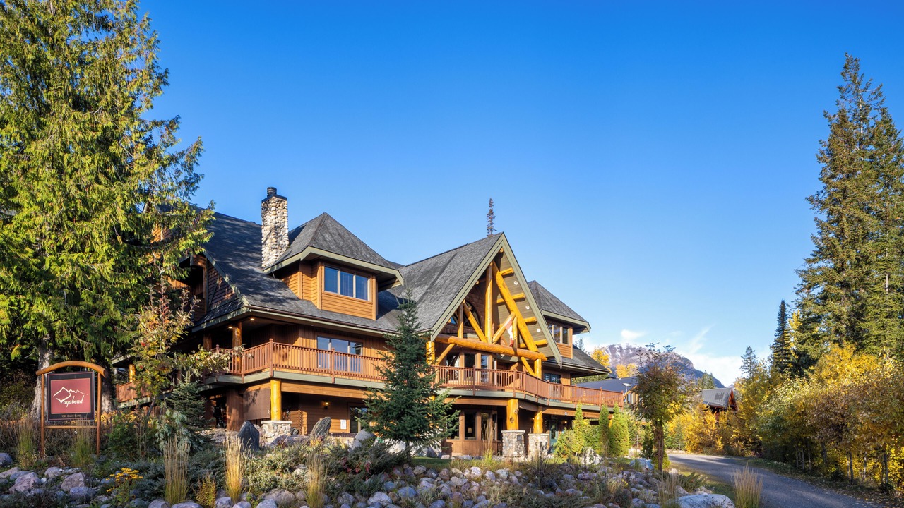 Photo of Outdoor in Golden