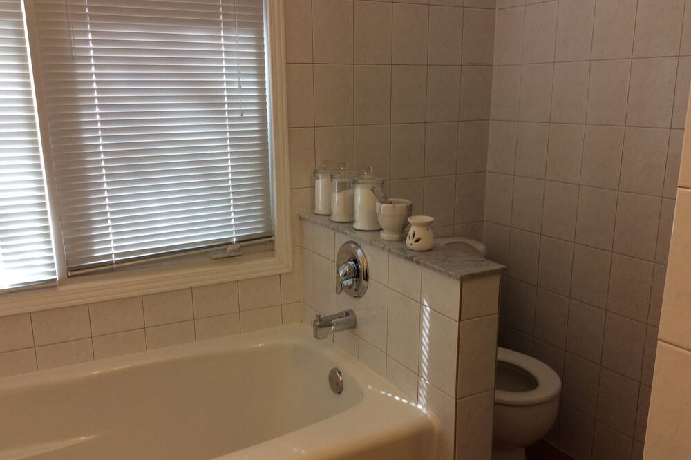 Photo of Bathroom in Bracebridge
