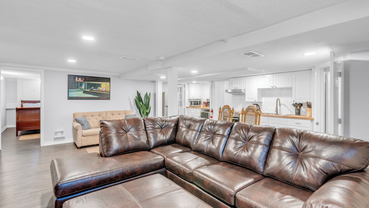 Photo of Livingroom in Niagara Falls