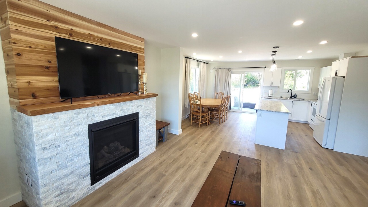 Photo of Livingroom in Port Alberni