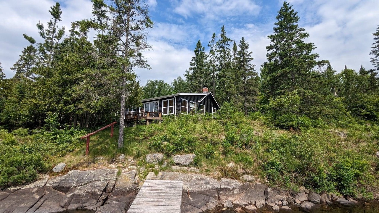 Photo of Outdoor in McKellar