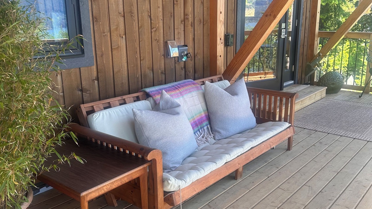 Photo of Patio Balcony in Bowen Island