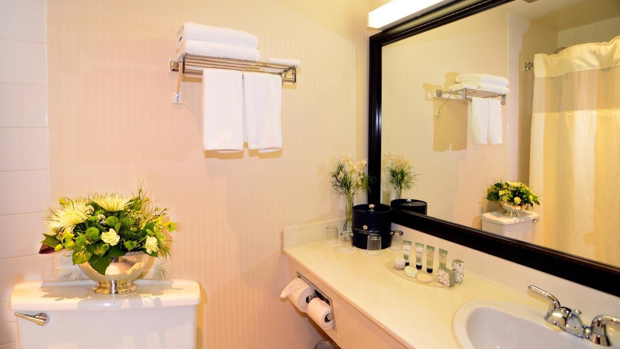Photo of Bathroom in Port Alberni