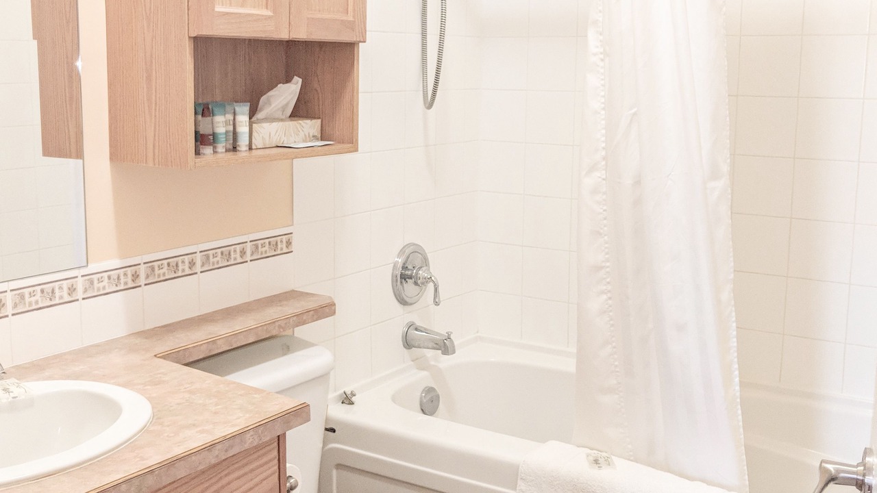 Photo of Bathroom in Osoyoos