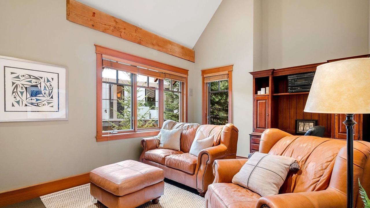 Photo of Livingroom in Whistler