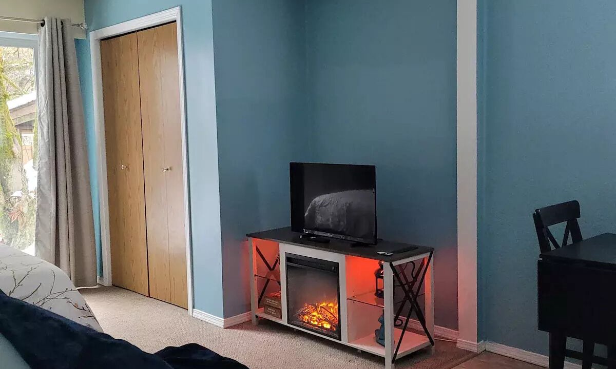 Photo of Livingroom in Port Alberni