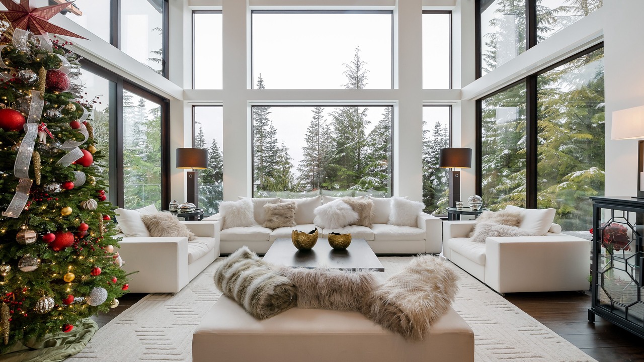 Photo of Livingroom in Whistler Creekside