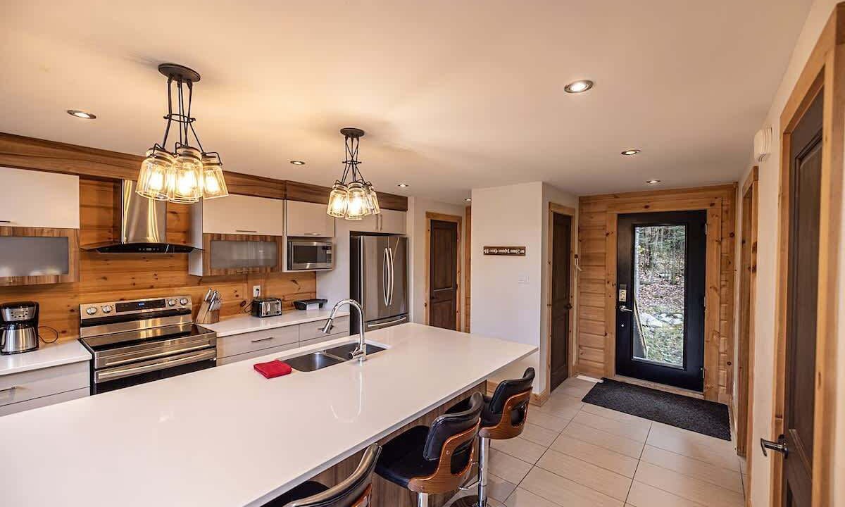 Photo of Kitchen in Sainte-Marguerite-du-Lac-Masson