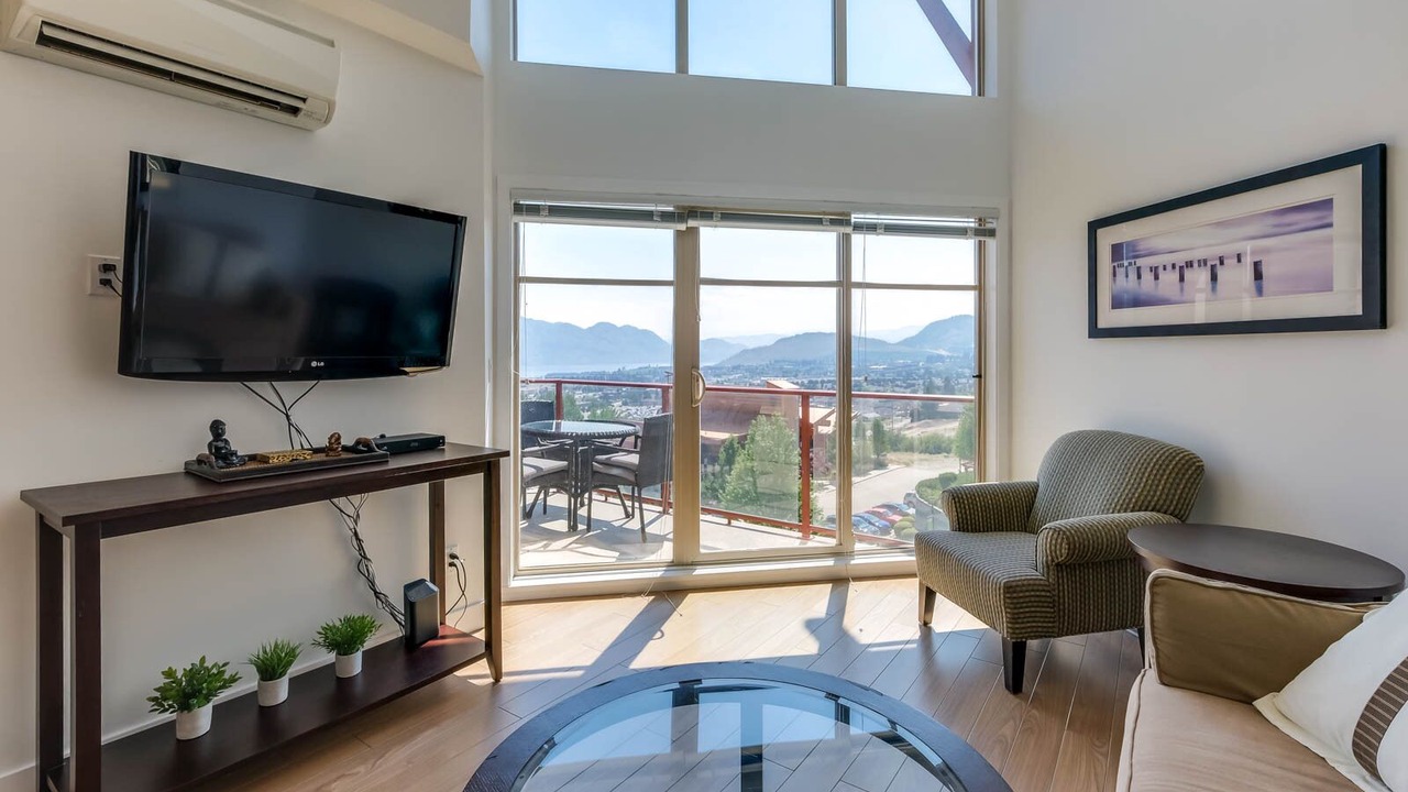 Photo of Livingroom in Central Okanagan