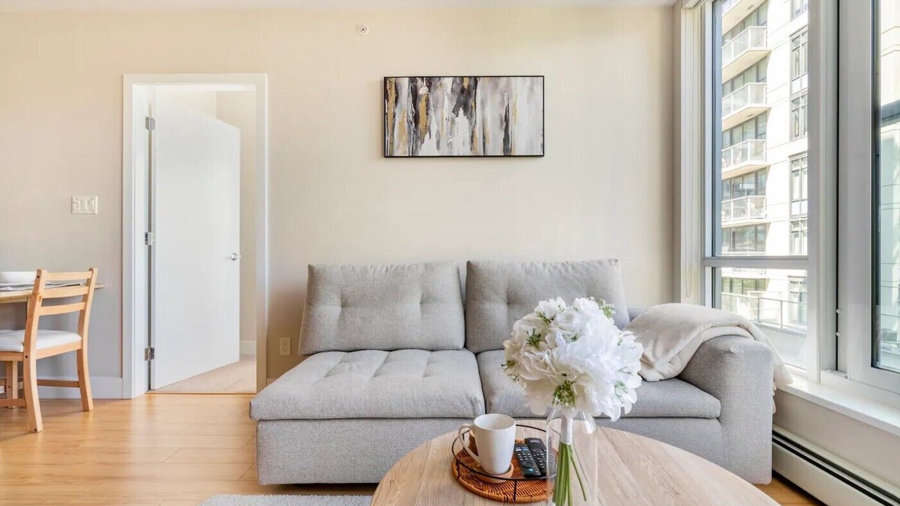 Photo of Livingroom in Southeast False Creek