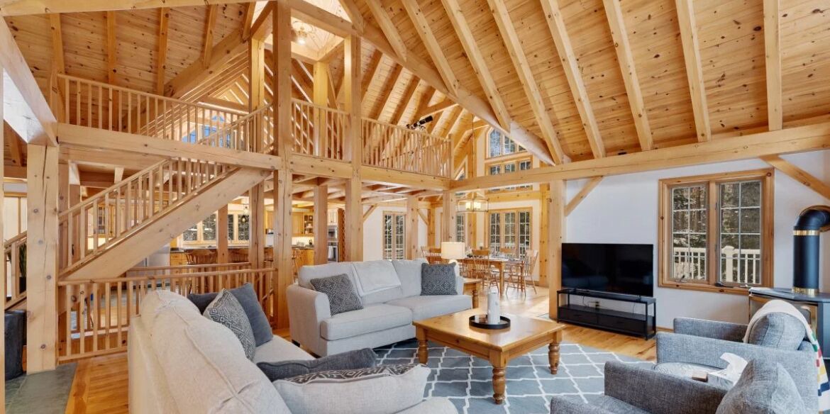Photo of Livingroom in Baysville