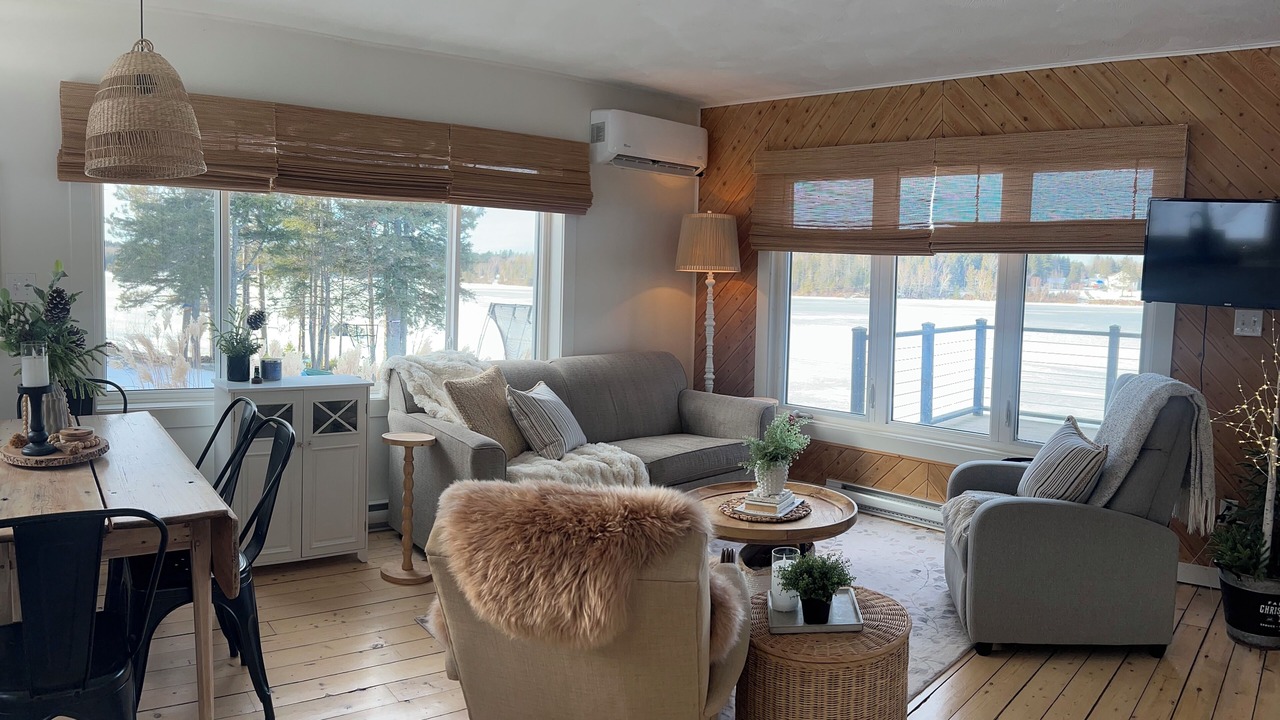Photo of Livingroom in Saint-Joseph-de-Kent