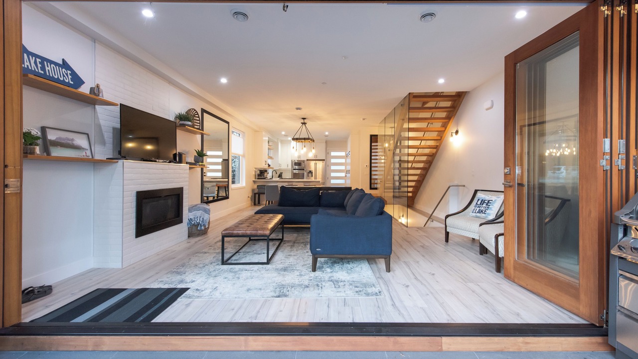Photo of Livingroom in Cultus Lake