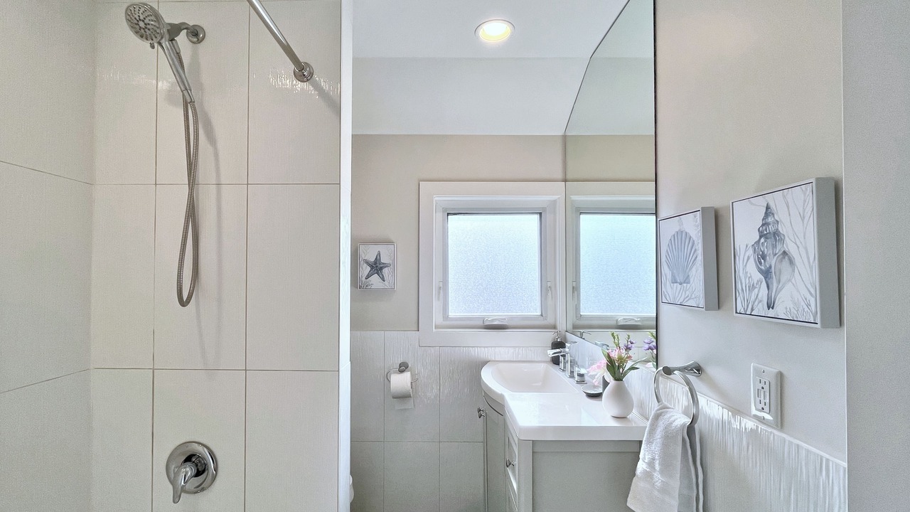 Photo of Bathroom in Grandview-Woodland