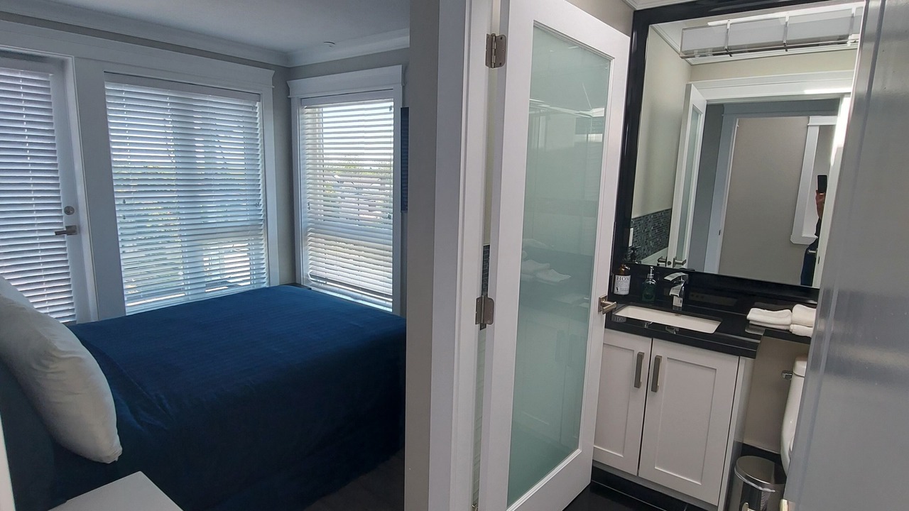 Photo of Bedroom in East Side