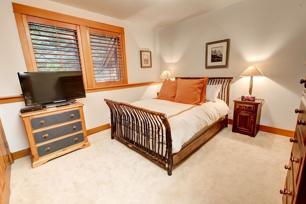 Photo of Bedroom in Upper Village