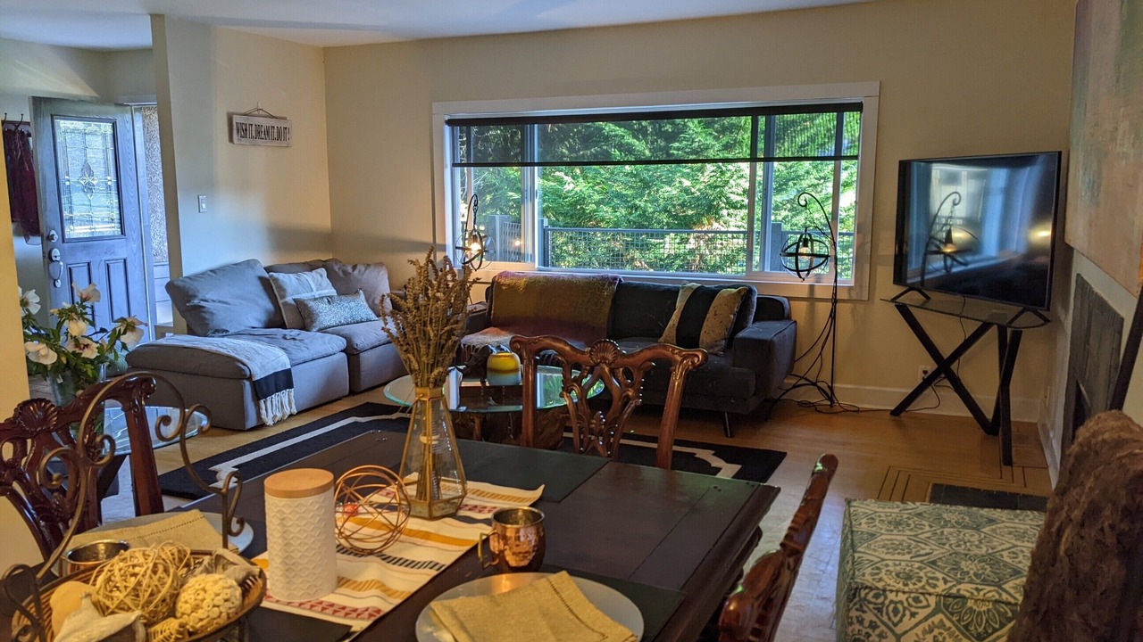 Photo of Livingroom in Vancouver