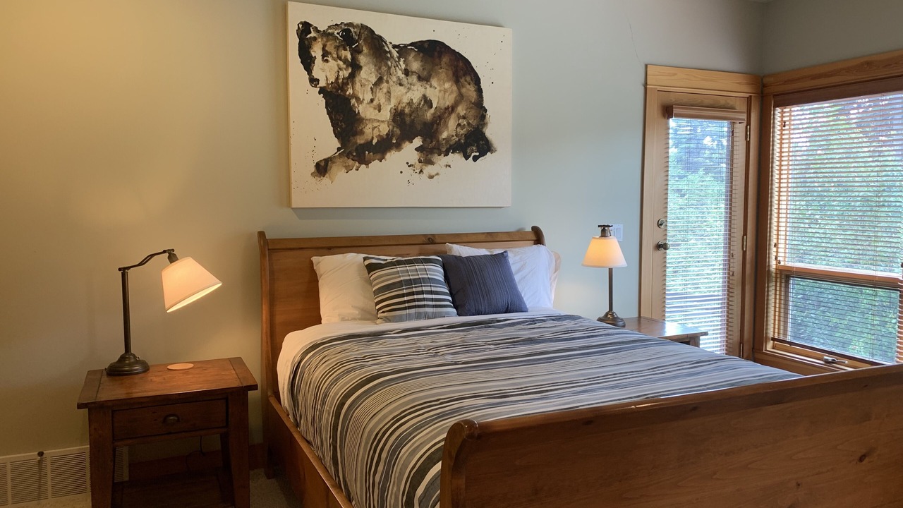 Photo of Bedroom in Sunburst Estates