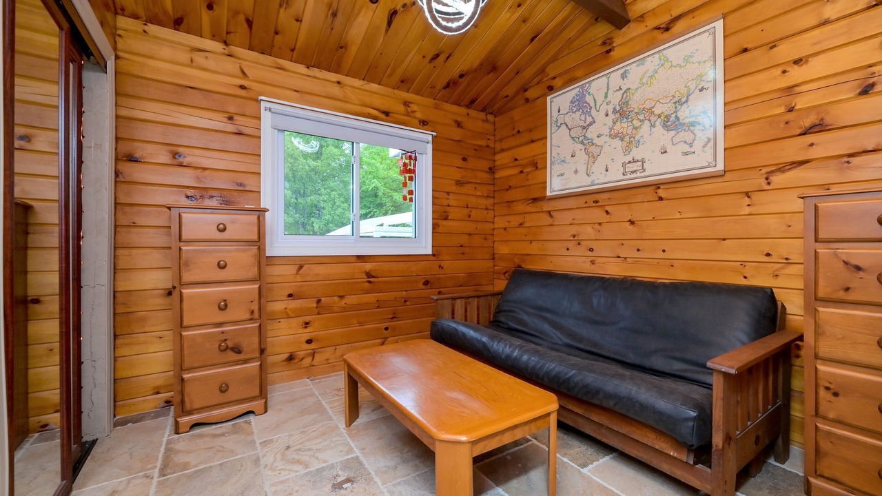 Photo of Livingroom in Terra Nova