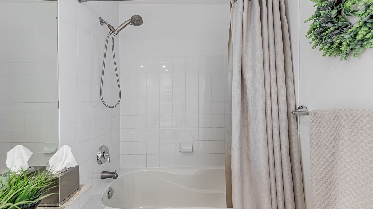 Photo of Bathroom in Fort York