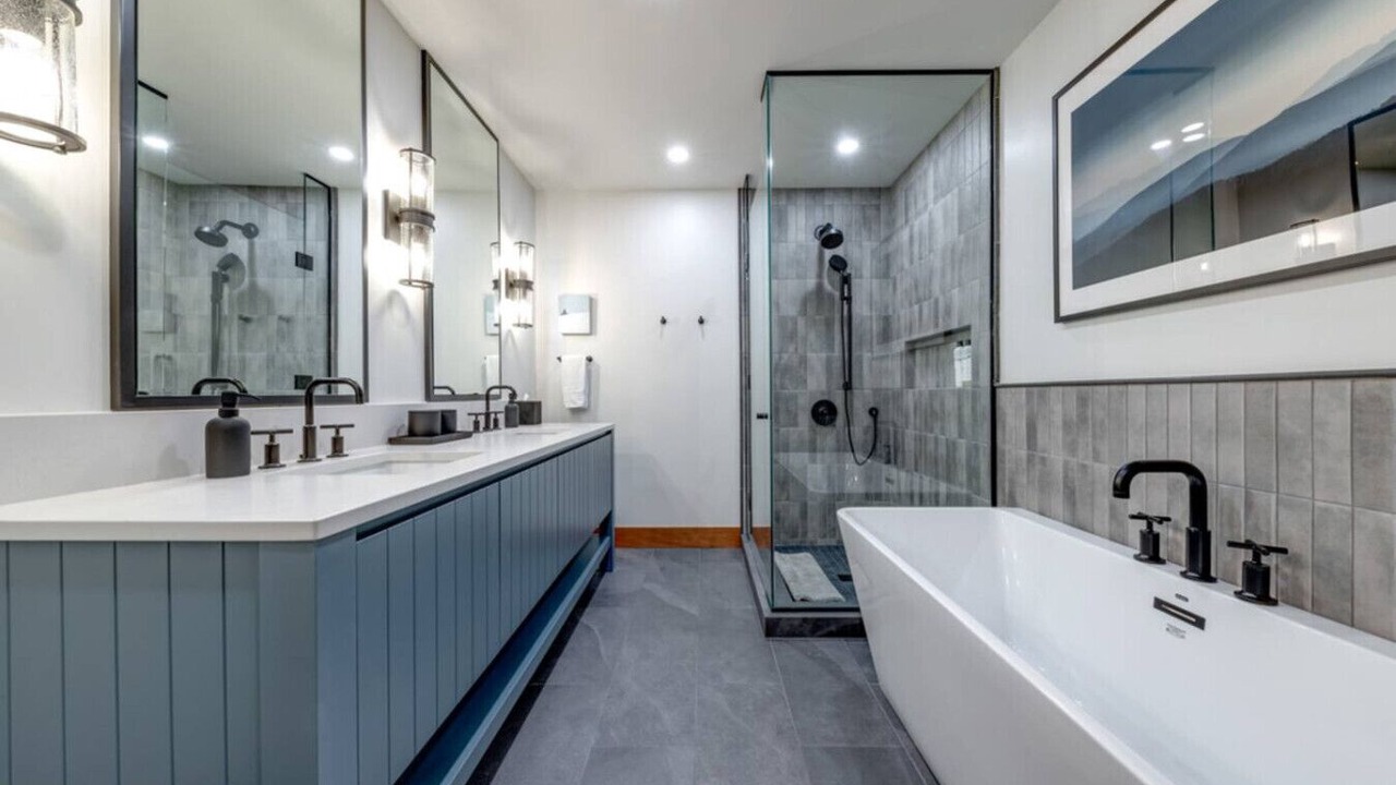 Photo of Bathroom in Village North