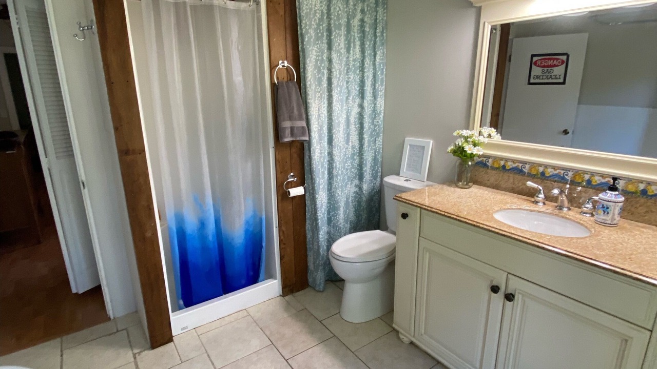 Photo of Bathroom in Sproat Lake