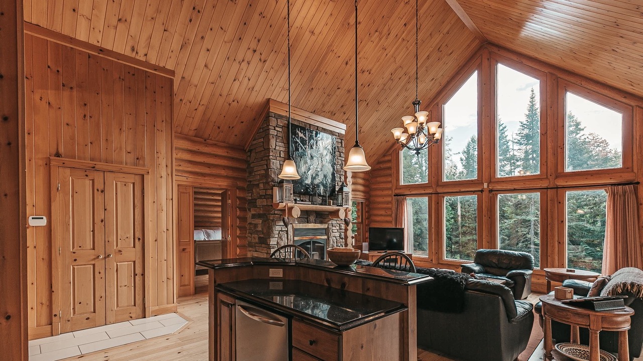 Photo of Bedroom in Fiddler Lake Resort