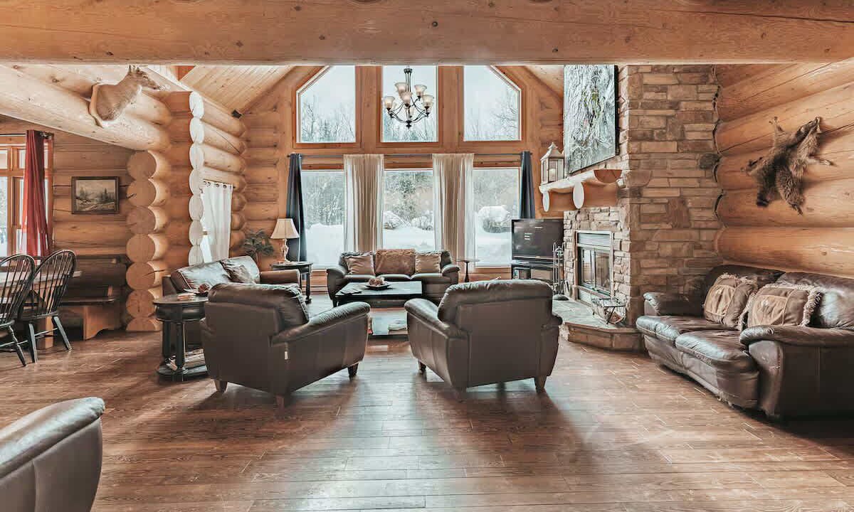 Photo of Bedroom in Fiddler Lake Resort