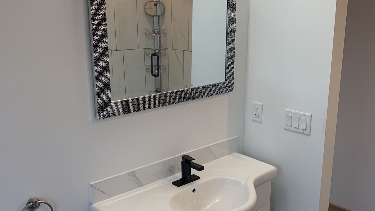 Photo of Bathroom in Okanagan-Similkameen