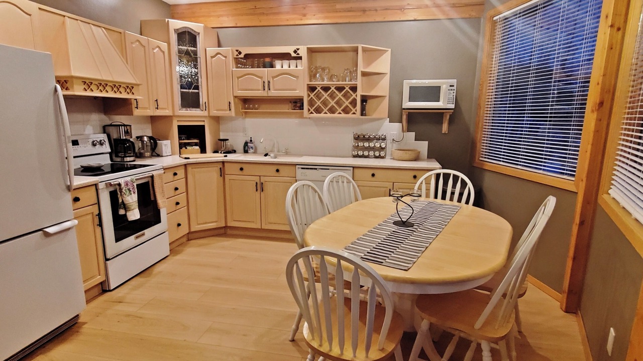 Photo of Kitchen in Sunburst Estates