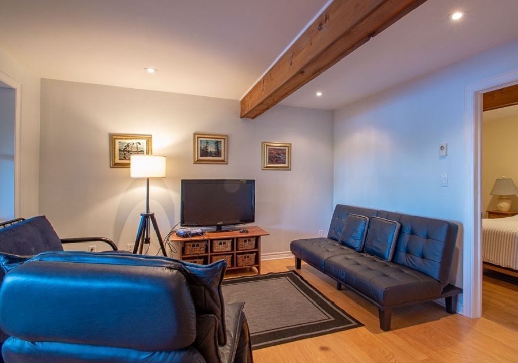 Photo of Livingroom in Broadbent