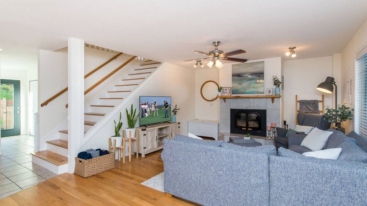 Photo of Livingroom in Cultus Lake