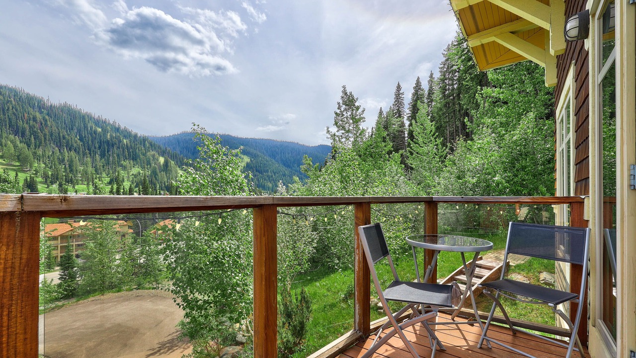 Photo of Patio Balcony in Sun Peaks