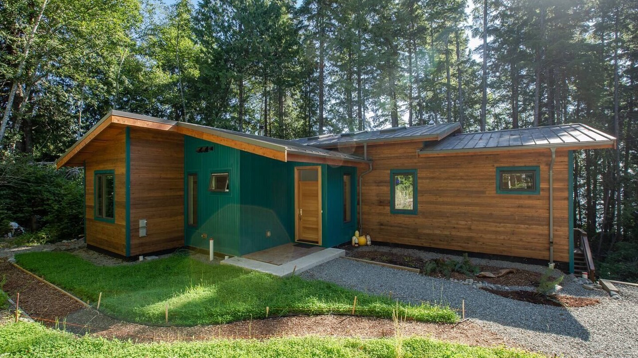 Photo of Others in Tofino