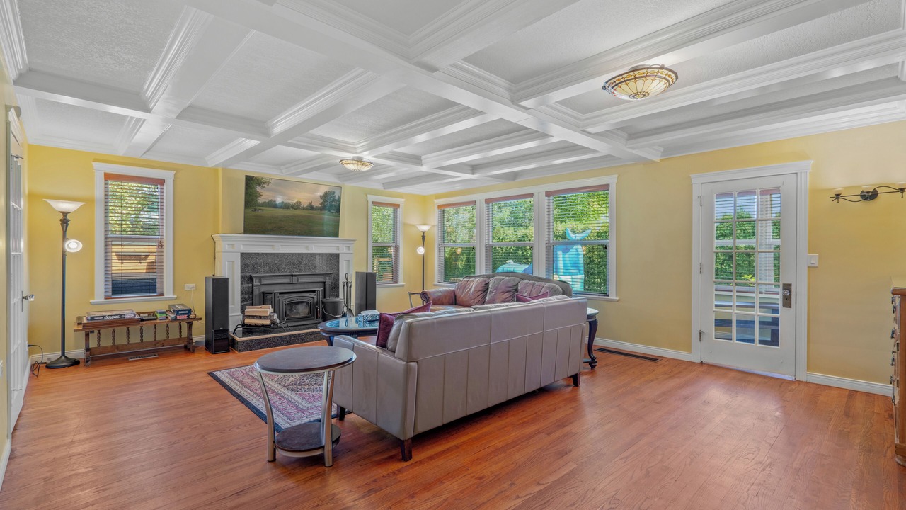Photo of Livingroom in Prince George