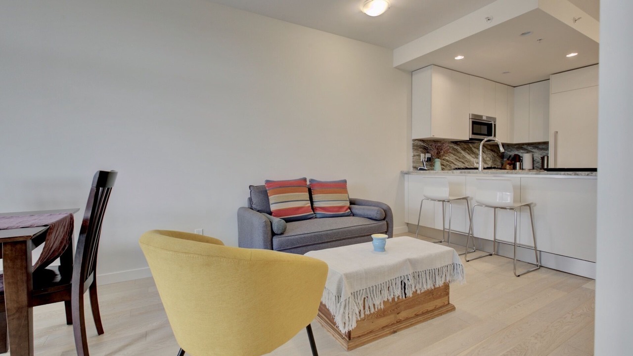 Photo of Livingroom in Kitsilano