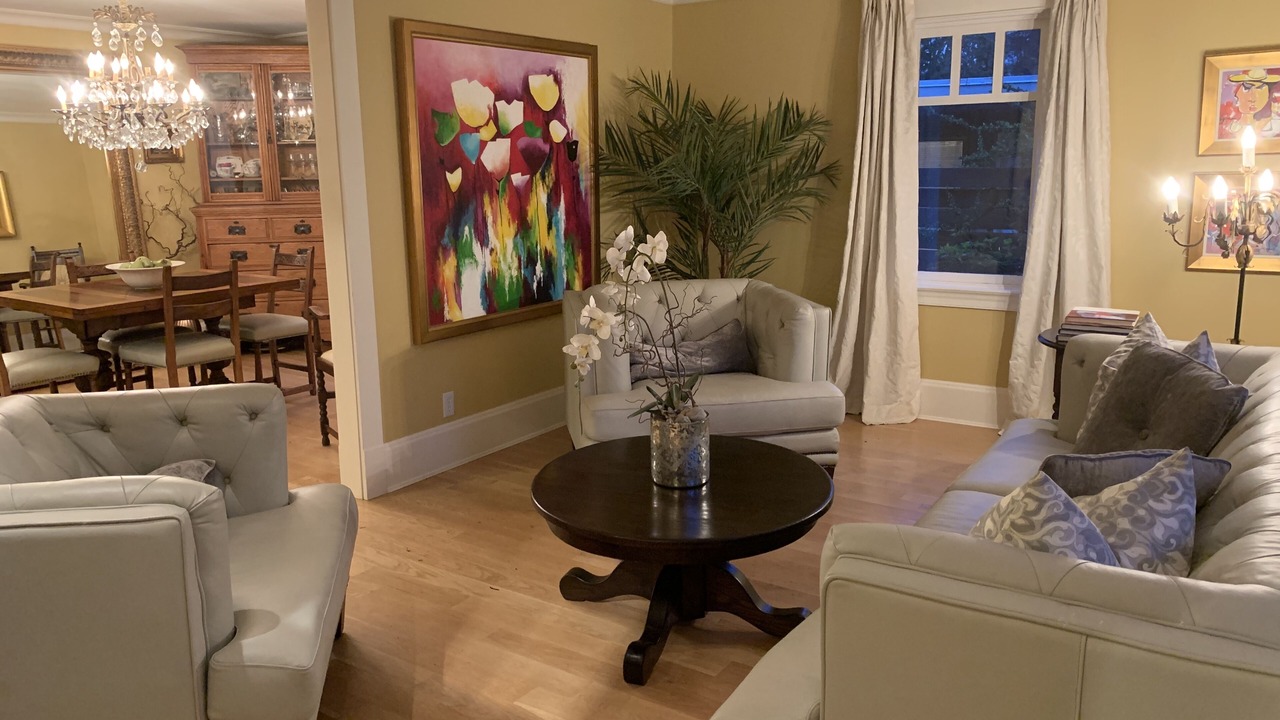 Photo of Livingroom in North Vancouver