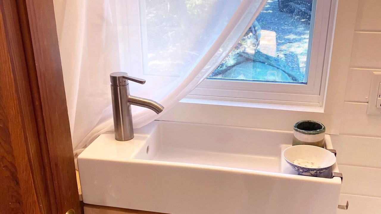 Photo of Bathroom in Glenville