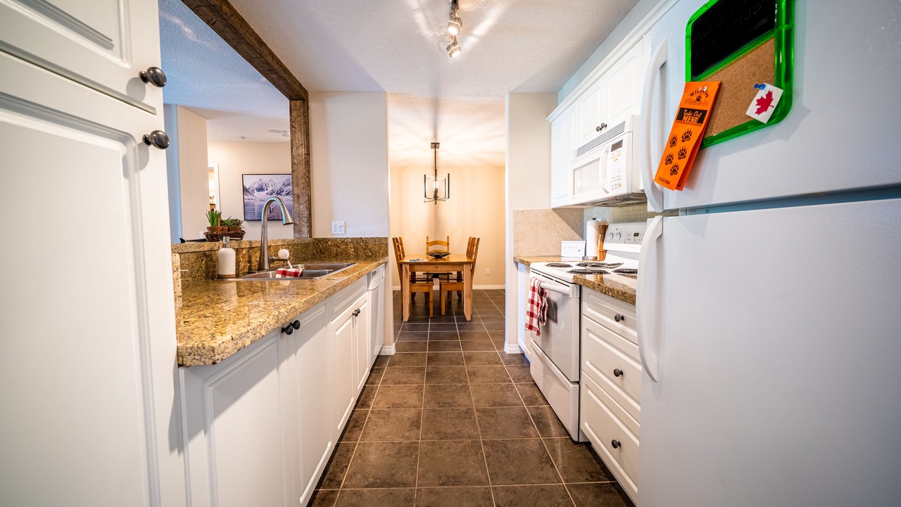 Photo of Kitchen in Radium Hot Springs