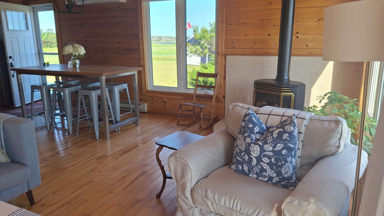Photo of Livingroom in Brackley Beach
