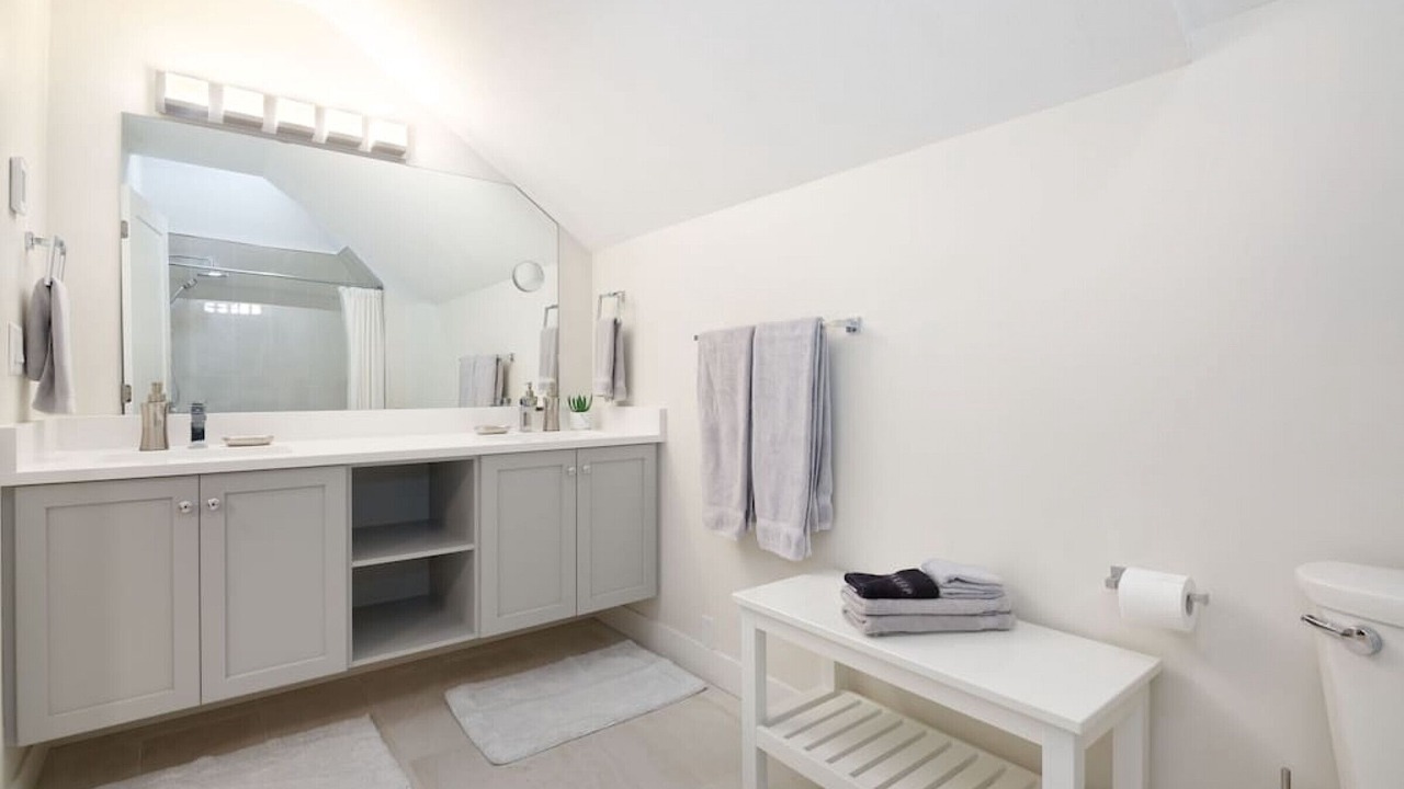 Photo of Bathroom in Village North