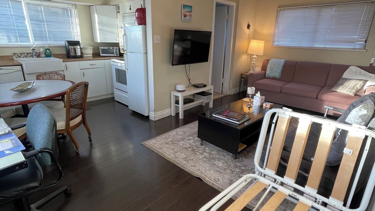 Photo of Livingroom in Lower Lonsdale