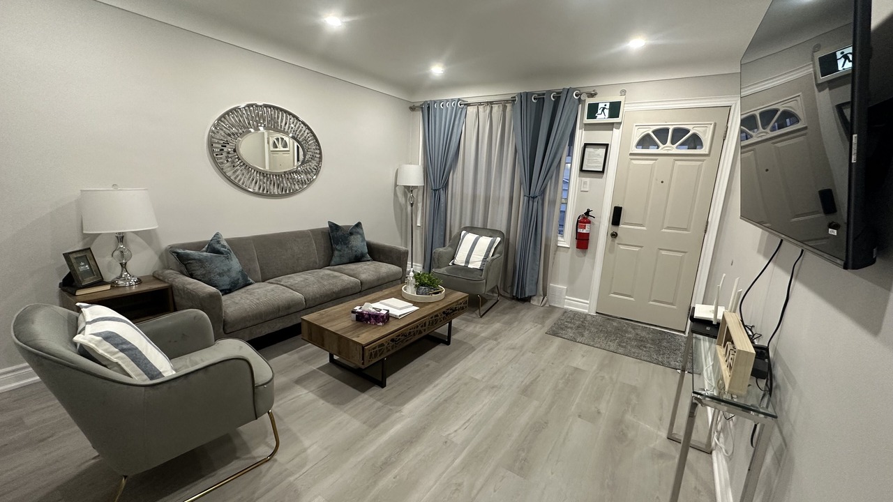 Photo of Livingroom in Niagara Falls