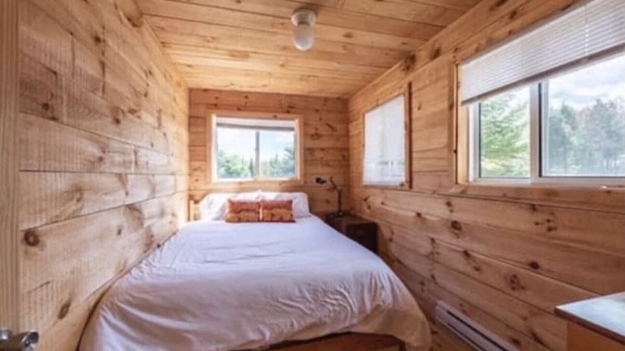 Photo of Bedroom in Muskoka Lakes