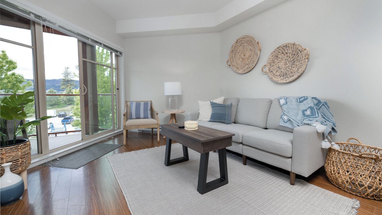 Photo of Livingroom in Central Okanagan