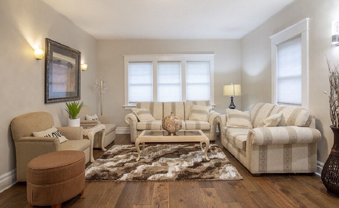 Photo of Livingroom in Niagara Falls