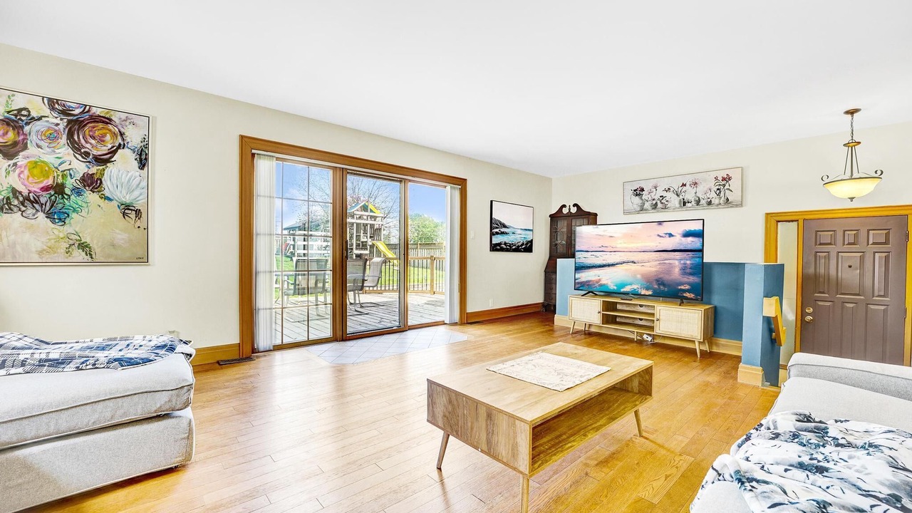 Photo of Livingroom in Niagara Falls