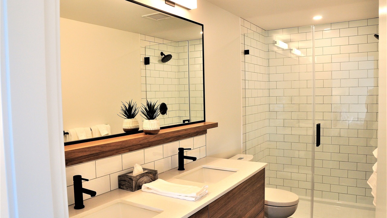 Photo of Bathroom in Downtown Kelowna
