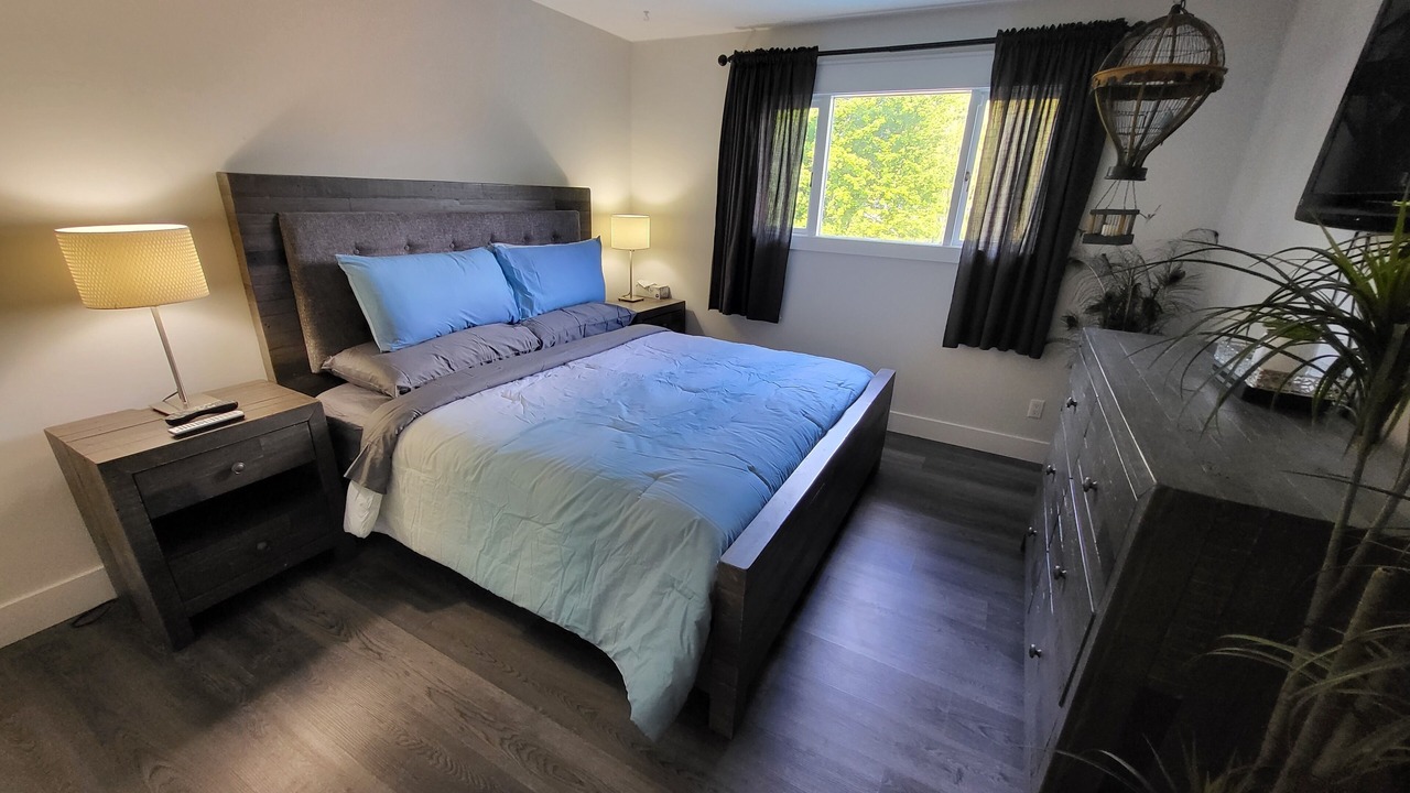 Photo of Bedroom in Kelowna Central Business District